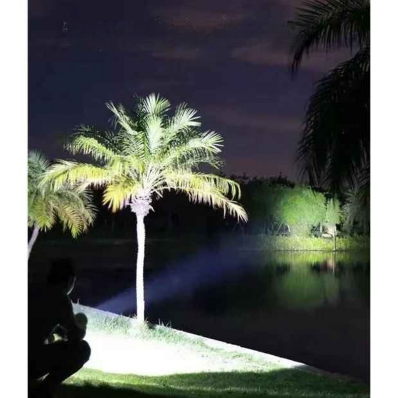 Lanterna com 4 LEDs  Usb Recarregável, Alta Potência - Vectro